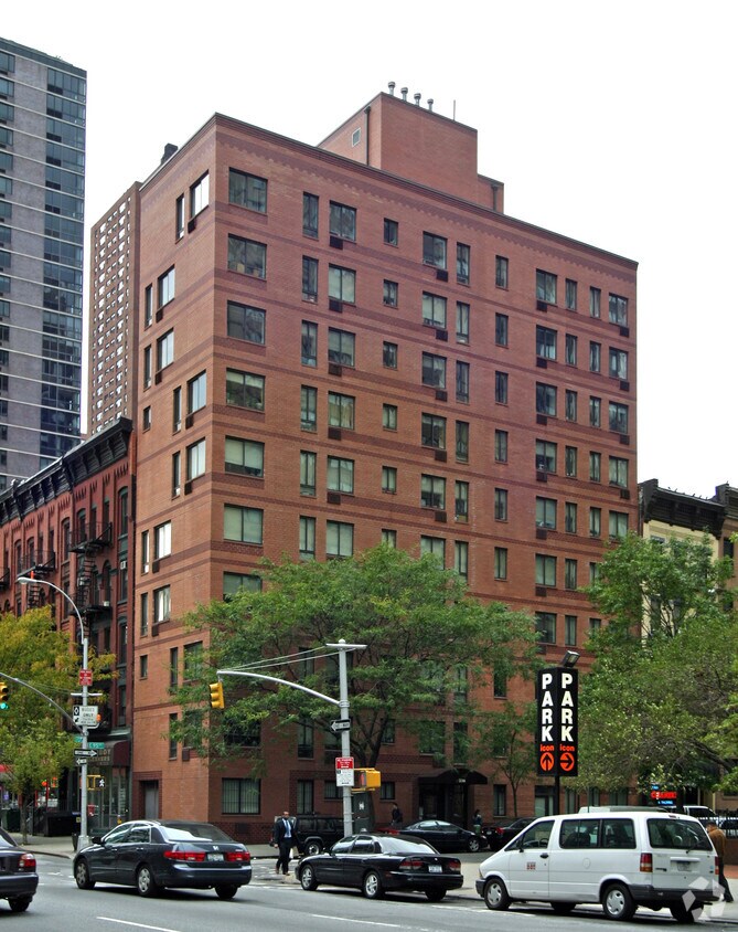 Primary Photo - The Cameo Court