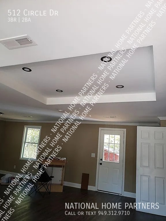 Building Photo - Rent to Own Updated Home Large Lot with $1...