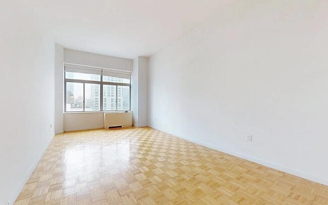Foto del edificio - 0 bedroom in New York NY 10006