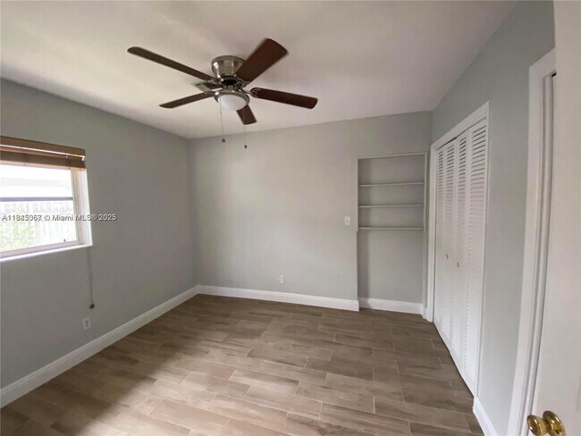 Foto del edificio - 2641 SW 13th Ave