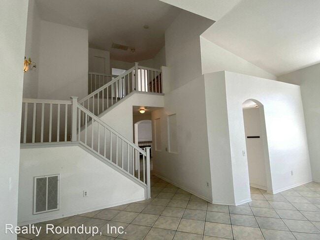 Building Photo - 4 br, 3 bath House - 3569 Shogoro Ln
