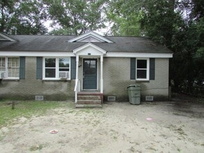 Building Photo - 207 Montreat St