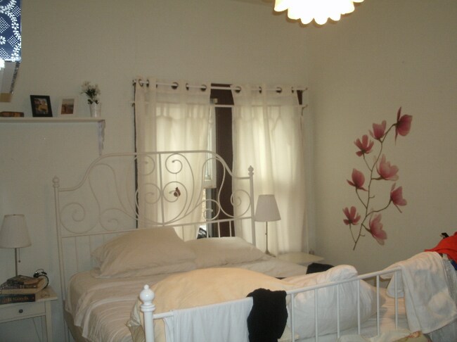 Foto del edificio - 28 N Huron St