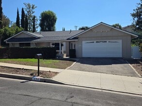Building Photo - 134 Verde Vista Dr