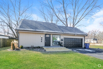 Building Photo - 964 Chesswood Dr