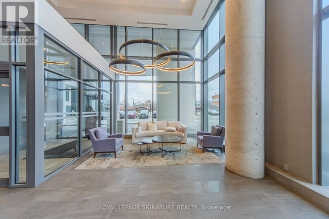 Building Photo - 15 Lynch St