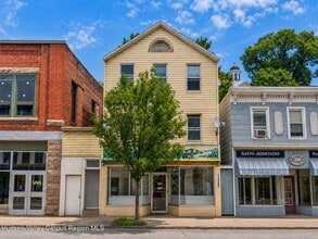 Building Photo - 342 Main St