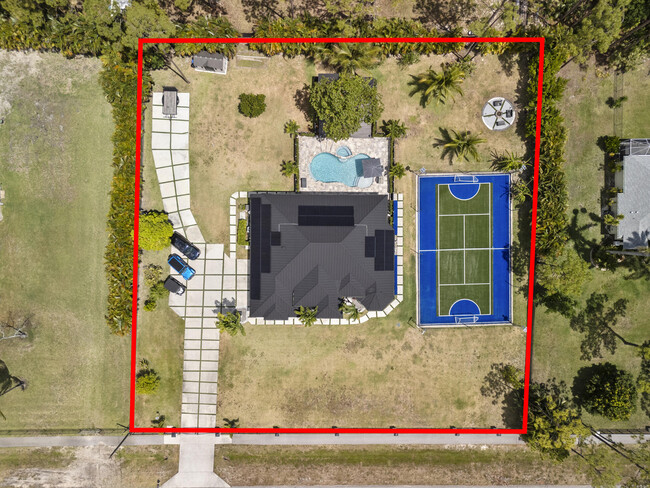 Building Photo - 13803 Citrus Grove Blvd