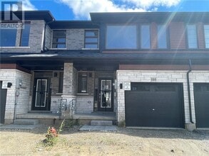 Building Photo - 120-120 Court Dr