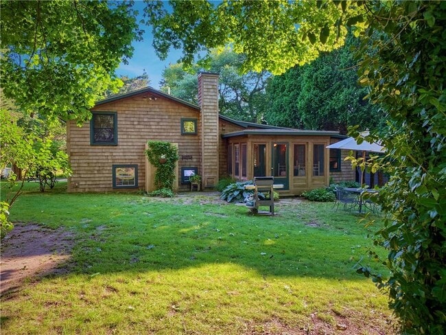 Building Photo - 95 Wood Ln