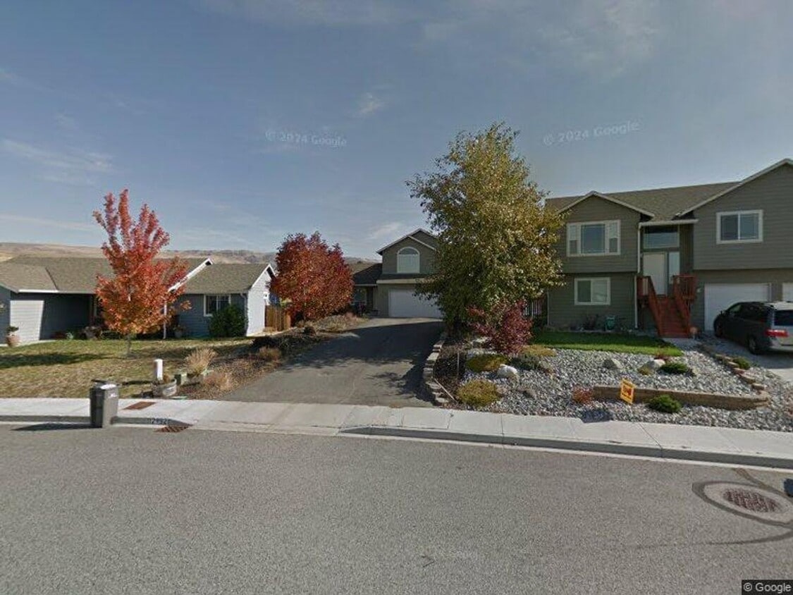 Primary Photo - Charming 3-Bed, 2-Bath Home with Spacious ...