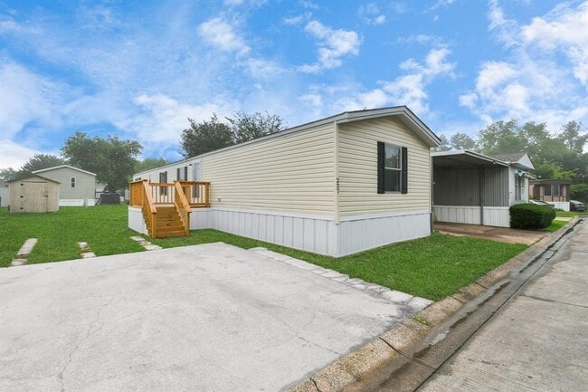 Building Photo - 2710 Wilson Rd