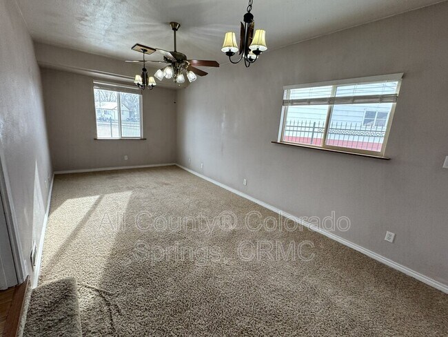 Foto del edificio - 27 Hopi St