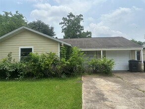 Building Photo - 3118 Dacca Dr