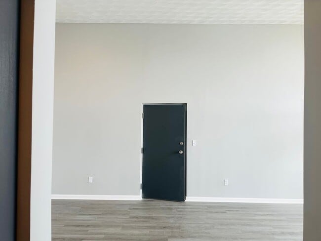 Building Photo - Experience Luxury Living at Bellagio Livin...