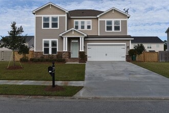 Building Photo - 179 Byron Dr