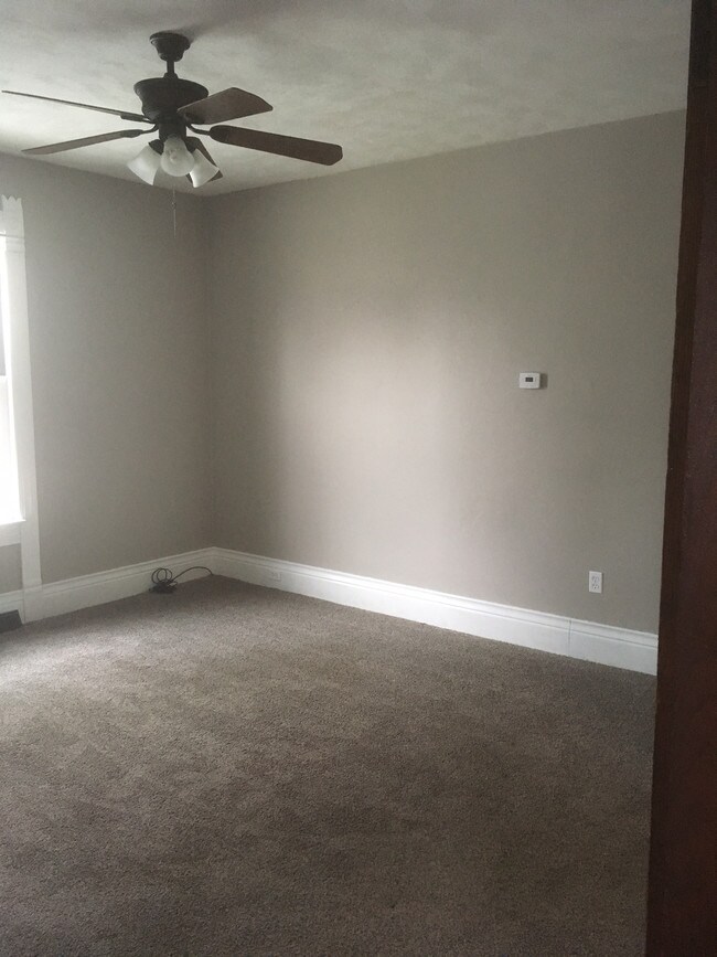 Building Photo - 428 7th St SW