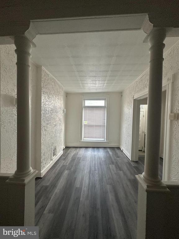 Foto del edificio - 2112 W Saratoga St