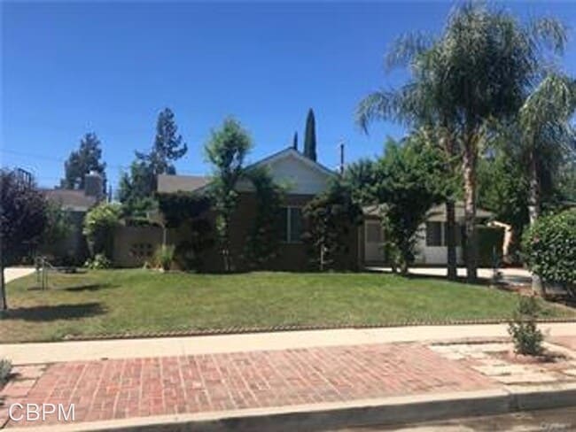 Building Photo - 3 br, 2 bath House - 24018 Hartland Street