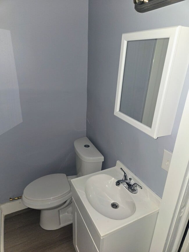 Foto del edificio - 809-811-811 Linden St