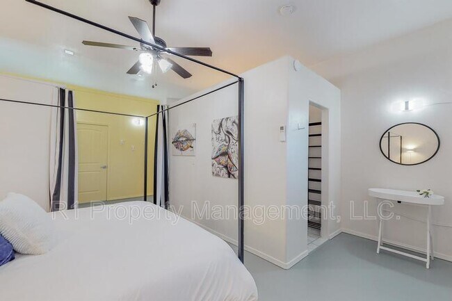Foto del edificio - 2419 Lead Ave SE