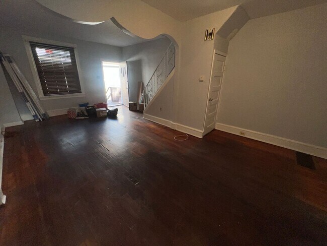 Building Photo - Class West Philly Home on Quiet, Residenti...