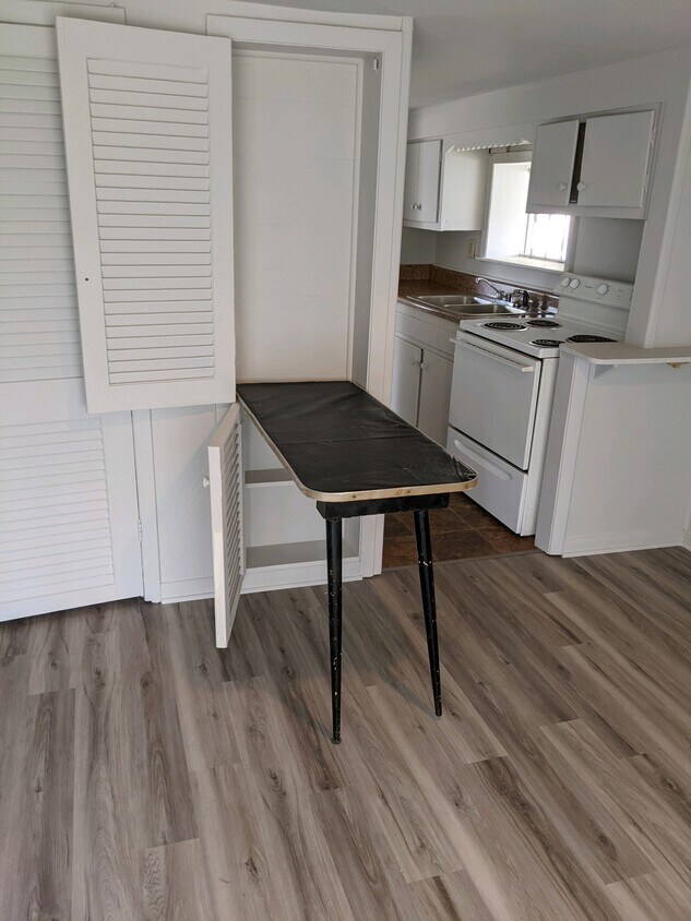 Foto principal - 1651 Hollywood Dr