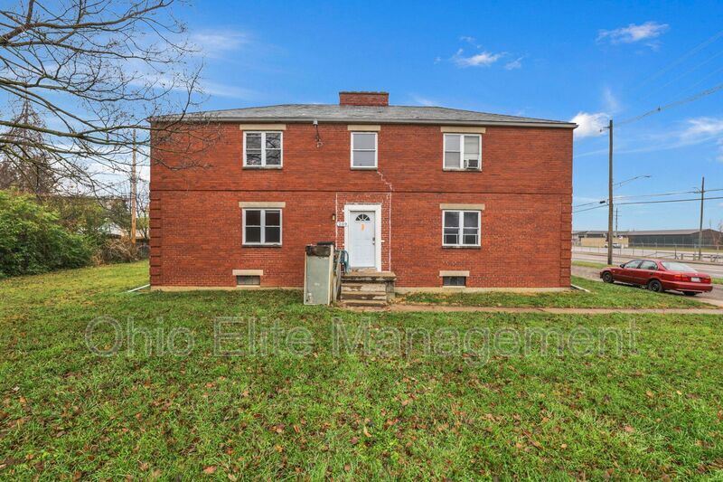 Foto principal - 209 N James Rd