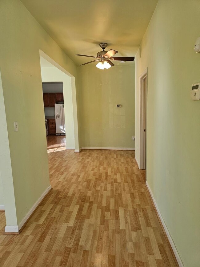 Foto del edificio - 966 Ave I