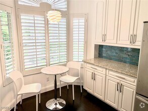 Building Photo - 6537 Ilex Cir