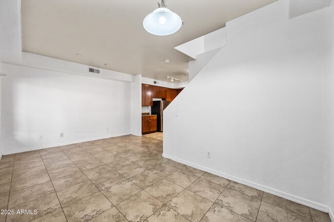 Building Photo - 4608 W Maryland Ave