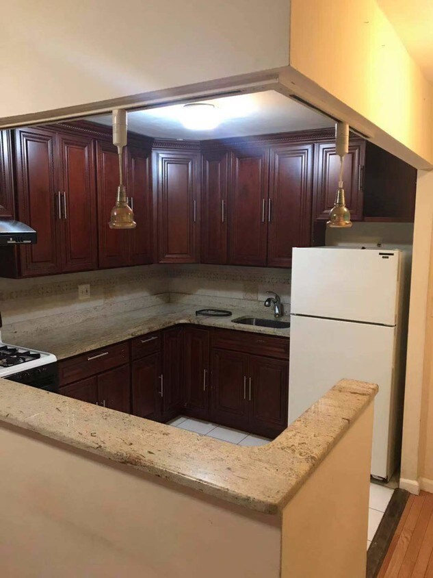 Foto principal - 162-02 71st Ave