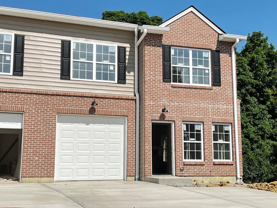 2008 Terrace Ct, Florence, KY 41042 Townhome Rentals in Florence KY