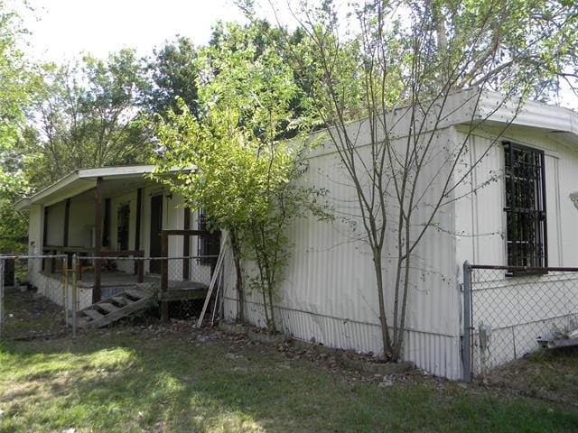 Building Photo - 2445 Elmwood Dr