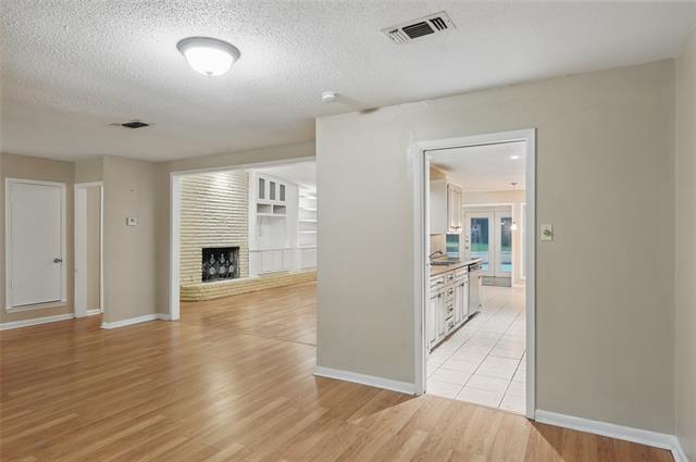 Foto del edificio - 1425 Wreyhill Dr