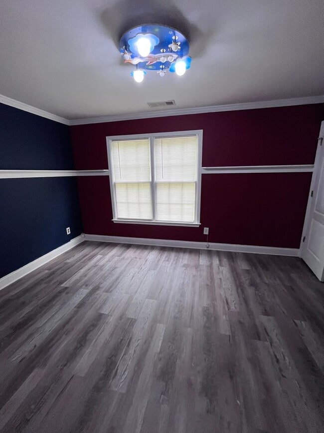Building Photo - Beautiful Home in Dacula, Great home for f...