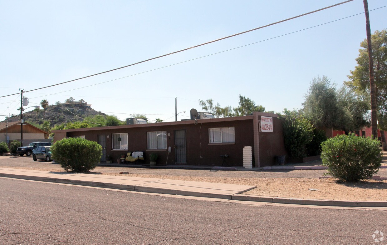 Building Photo - 9847 N 11th Ave