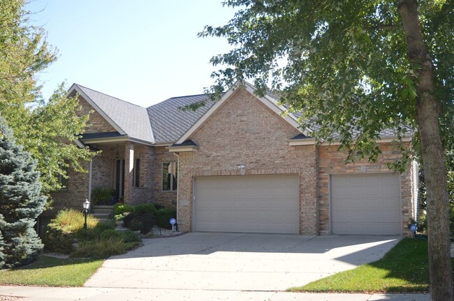 Building Photo - 9217 Bear Claw Way