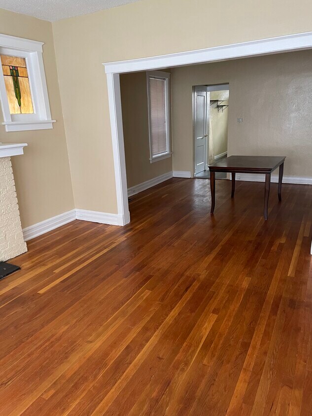 725 Leland Ave Unit 1, University City, MO 63130 725 Leland Ave University City, MO