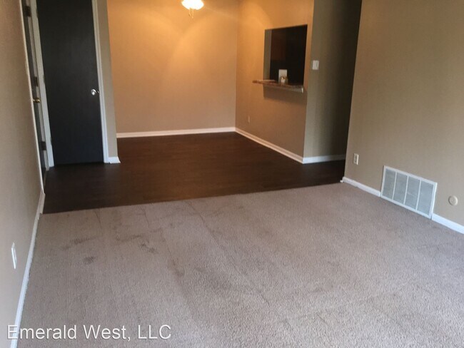 Building Photo - 10825 Midland Blvd