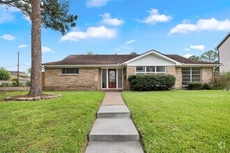Building Photo - 4135 Levonshire Dr