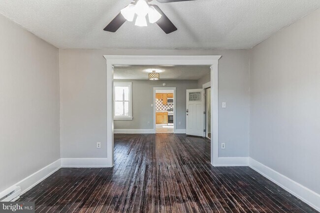 Building Photo - 34 N Nescopec St