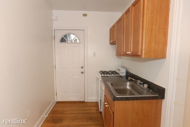 Building Photo - 2904 N Mildred Ave
