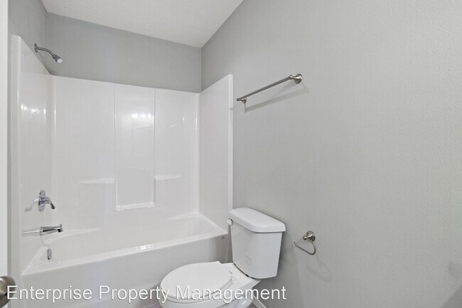 Building Photo - 3 br, 2 bath House - 1360 S Normandy Ave