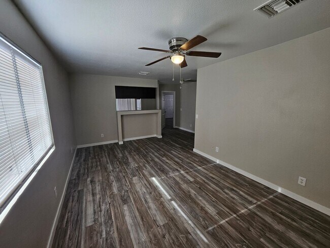 Building Photo - 3 Bedroom In Bullhead City