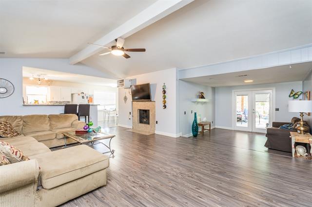 Foto del edificio - 1001 Valley Creek Dr