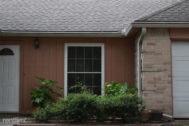 Building Photo - 3 br, 2 bath House - 19415 i Navarro Mills...