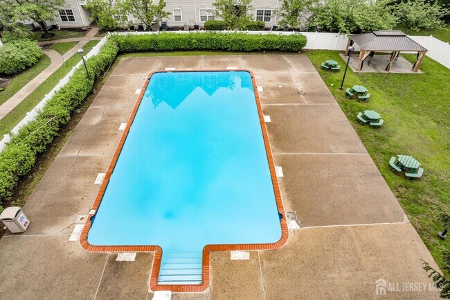 Foto del edificio - 299 Prestwick Way