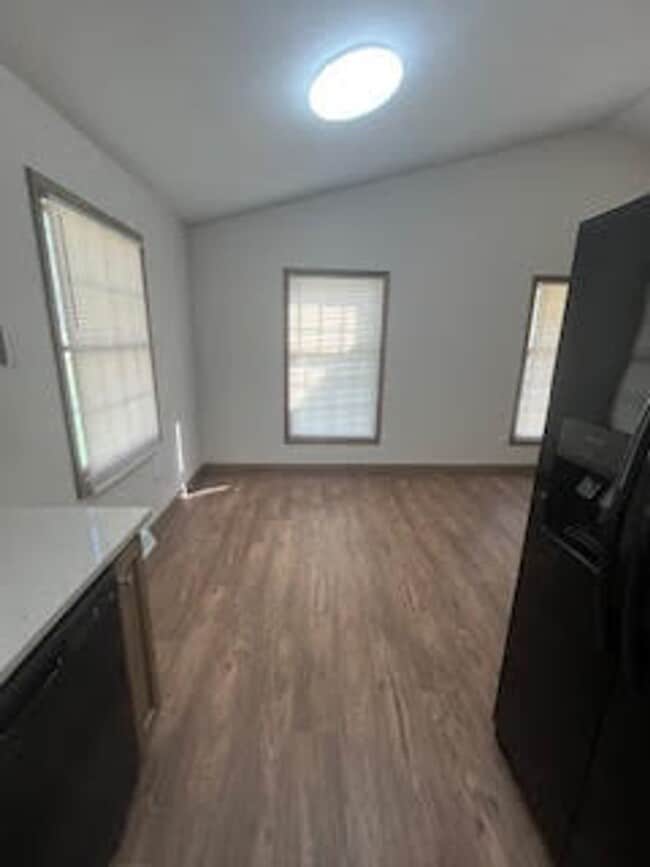 Foto del edificio - 486 S. Kaser