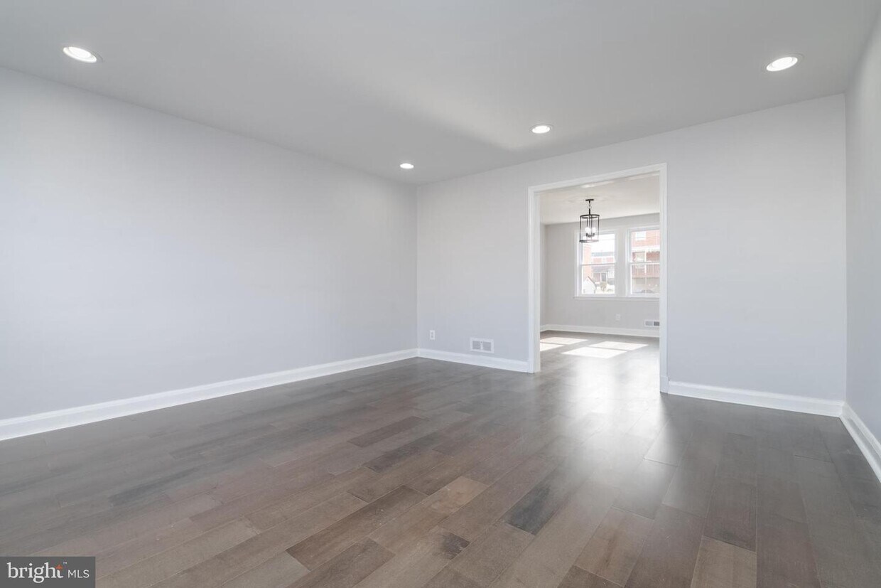 3755 Ravenwood Ave, Baltimore, MD 21213 Townhome Rentals in Baltimore